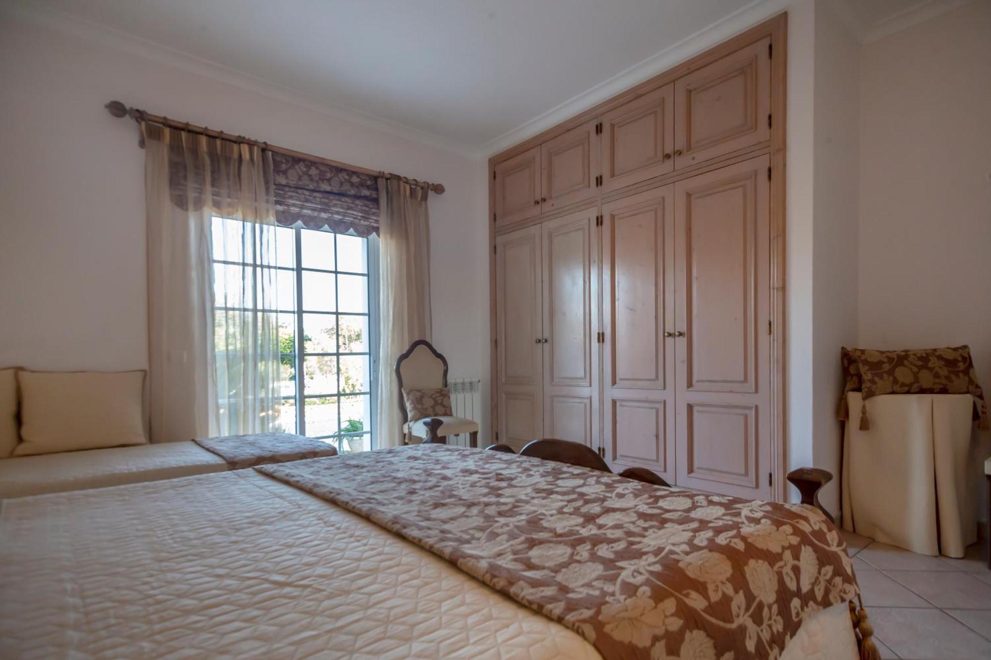 Al Meida Guesthouse Albufeira Esterno foto