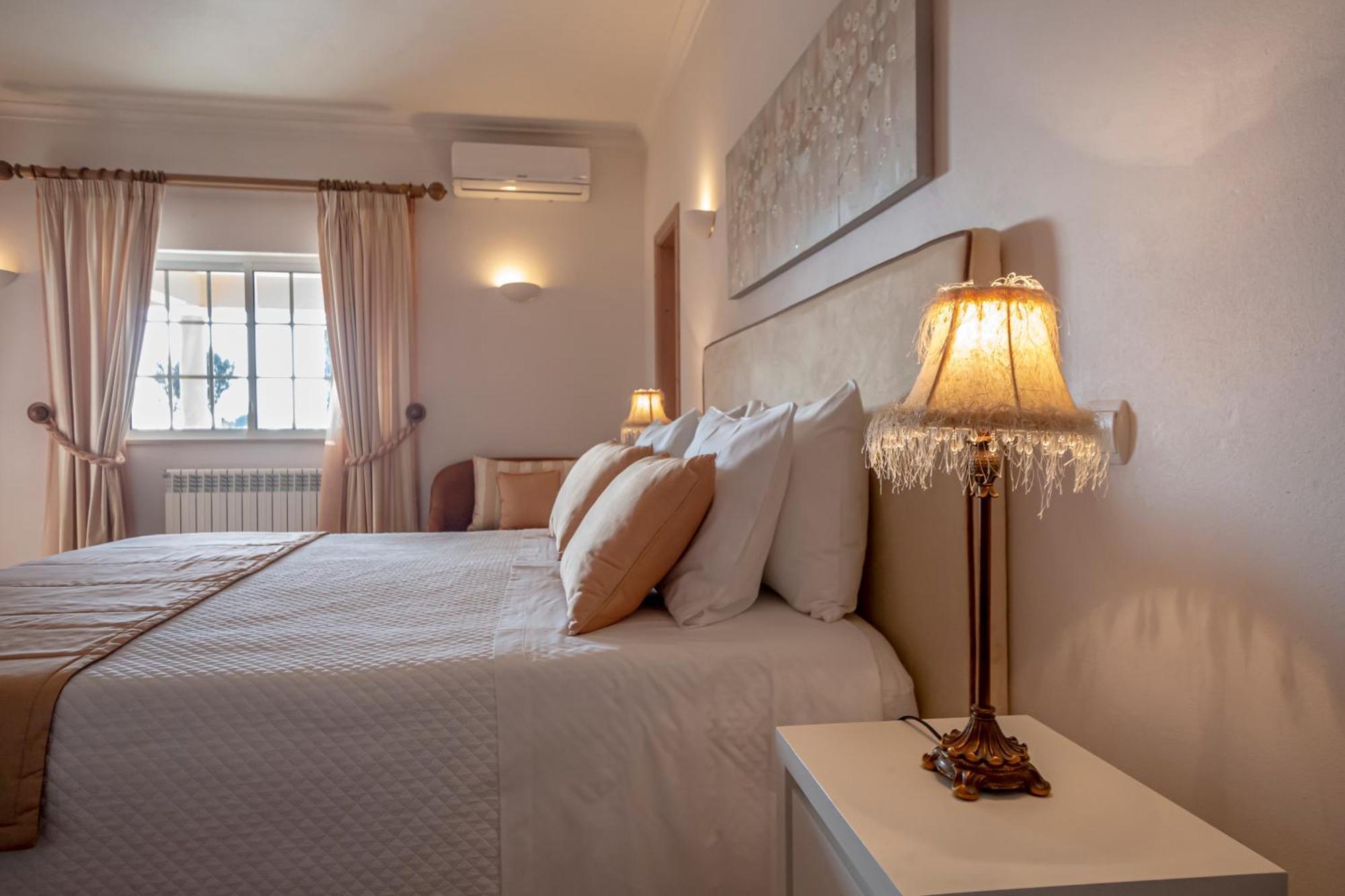 Al Meida Guesthouse Albufeira Esterno foto